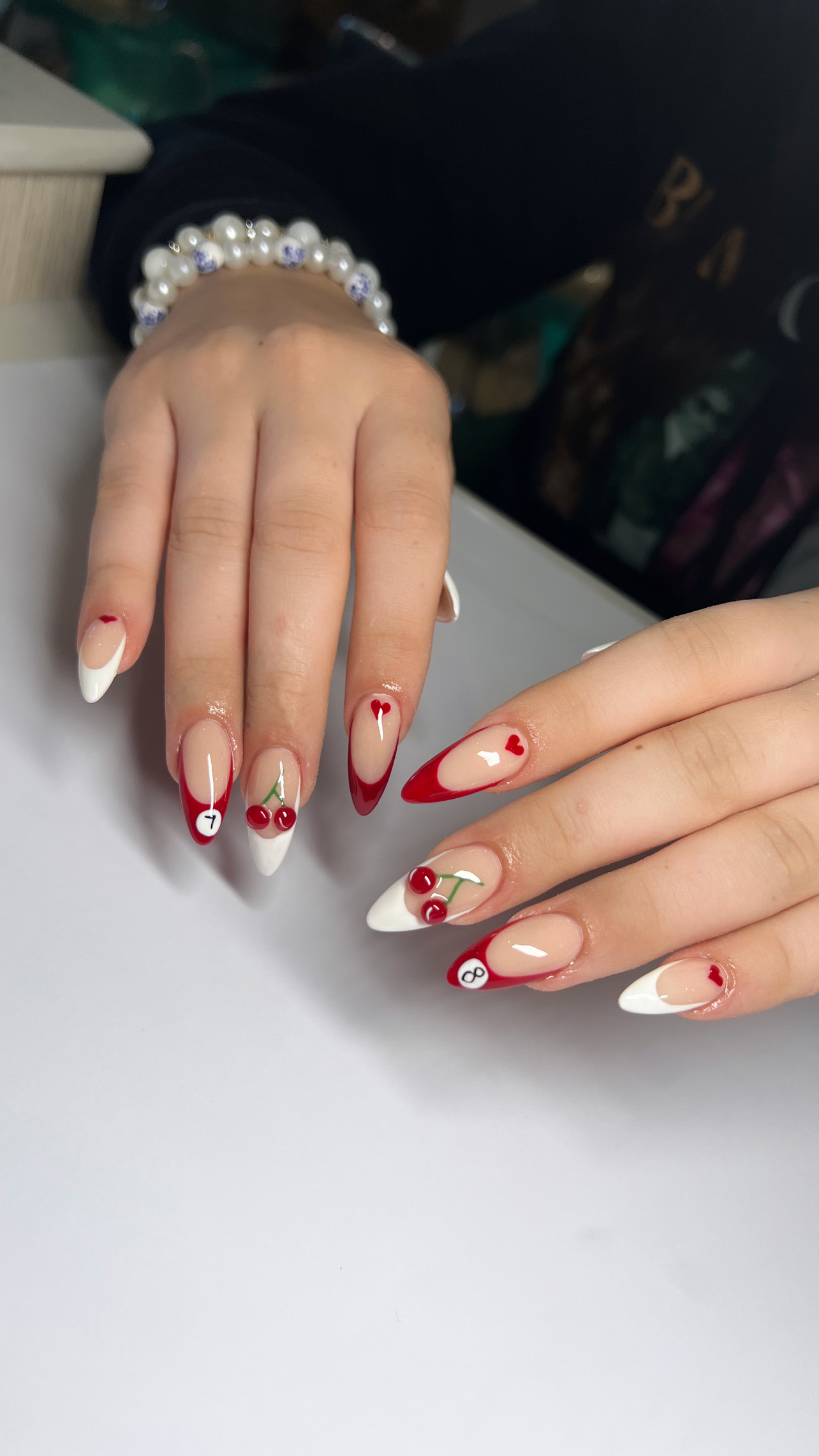 HB Nail Lounge logo