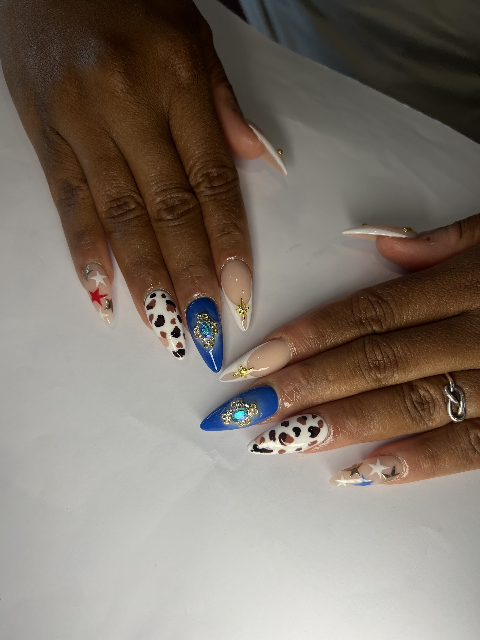 HB Nail Lounge nail photo 4